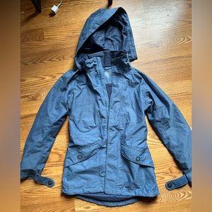 REI RAINJACKET XS ADJUSTABLE ZIP OFF HOOD VELCRO AND ZIP UP